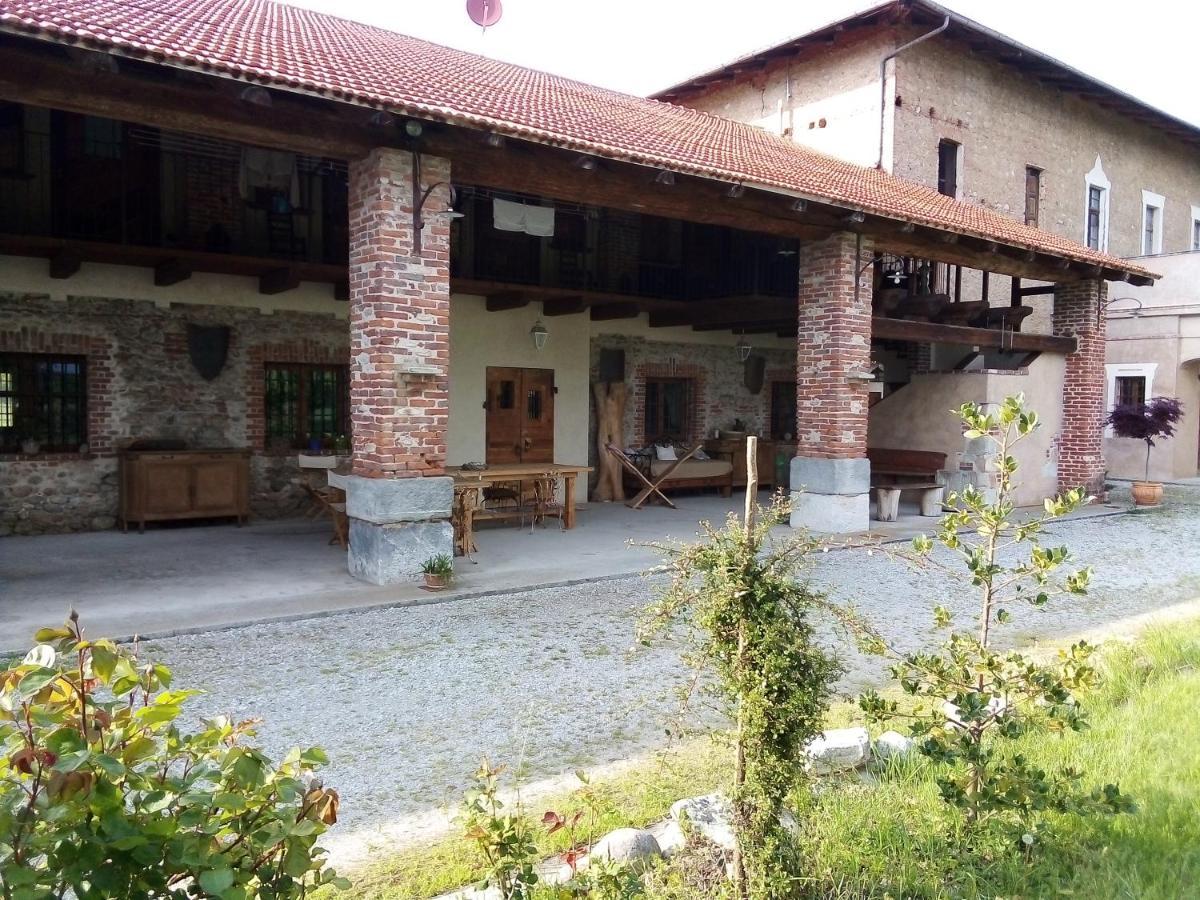 B&B Cascina Dell'Eco Busca Bagian luar foto