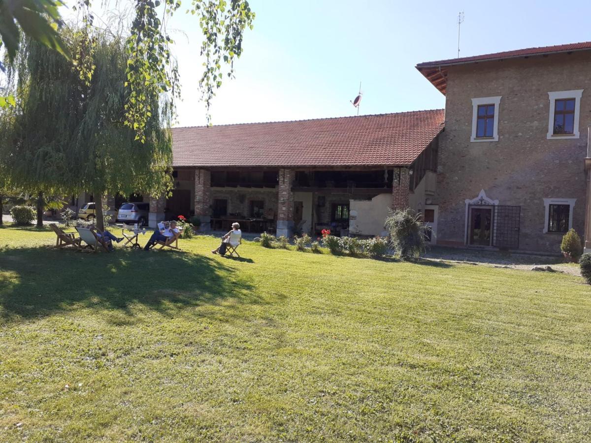 B&B Cascina Dell'Eco Busca Bagian luar foto