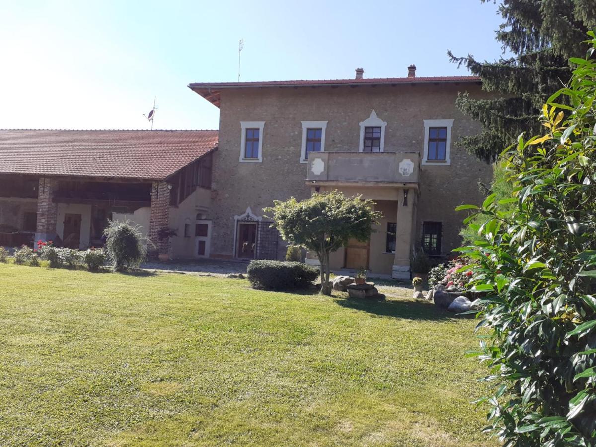B&B Cascina Dell'Eco Busca Bagian luar foto