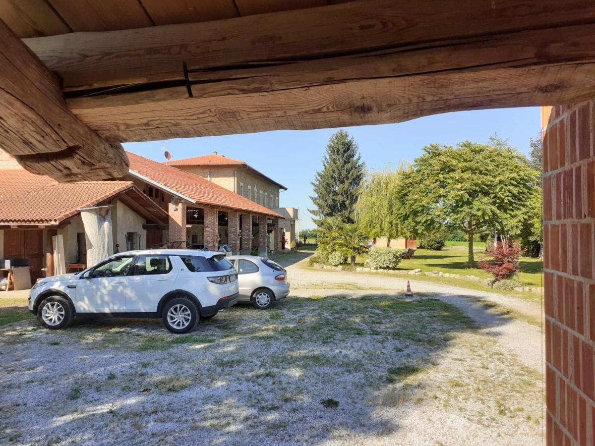 B&B Cascina Dell'Eco Busca Bagian luar foto
